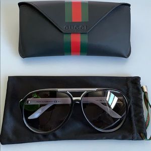 Men’s Gucci Aviator Sunglasses.